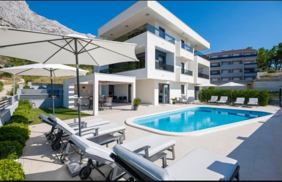Villa La Vita Baška Voda Екстериор снимка
