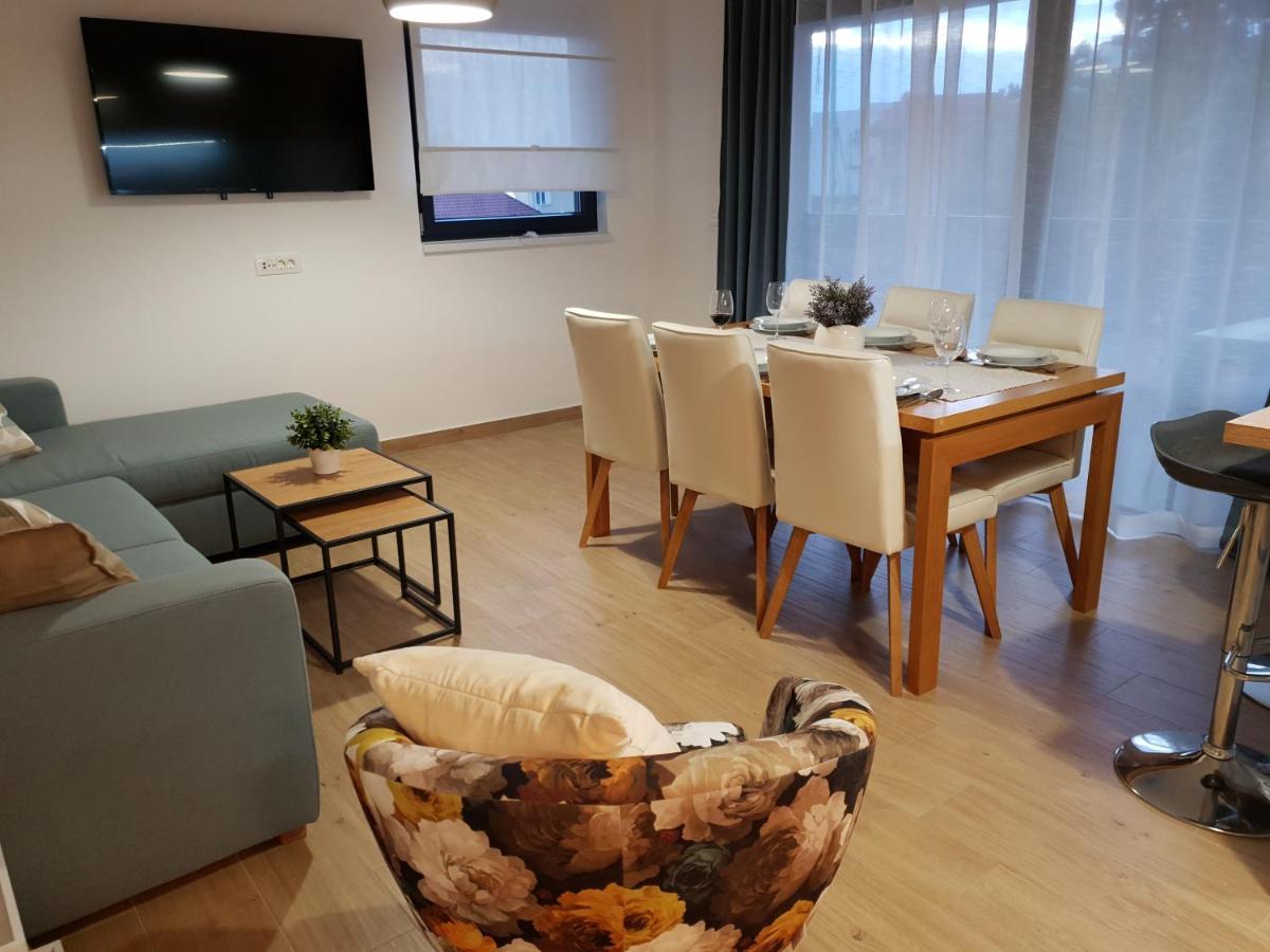 Villa La Vita Baška Voda Екстериор снимка