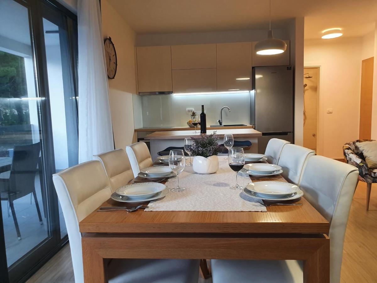 Villa La Vita Baška Voda Екстериор снимка