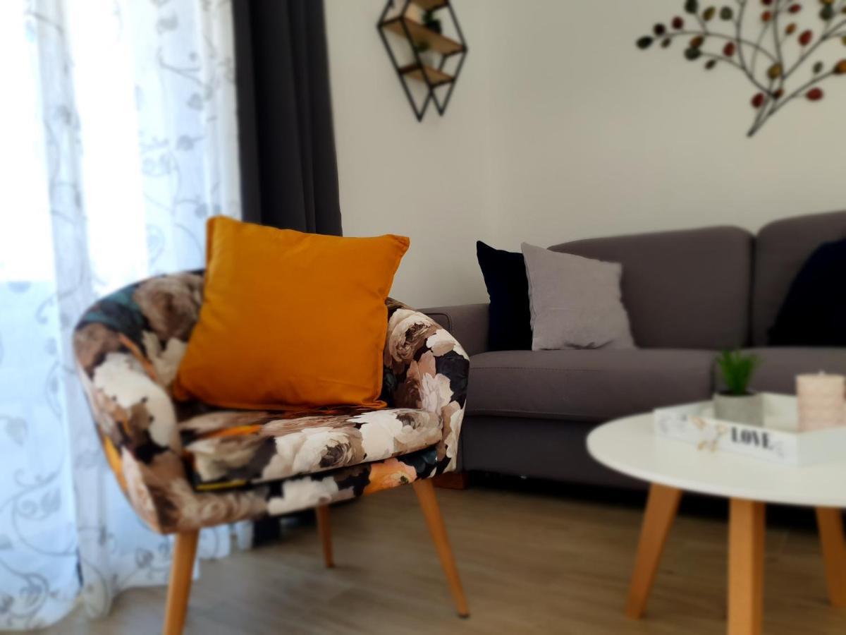 Villa La Vita Baška Voda Екстериор снимка