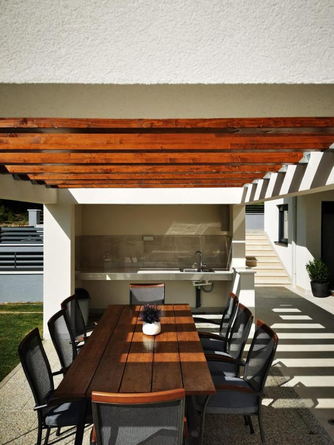 Villa La Vita Baška Voda Екстериор снимка