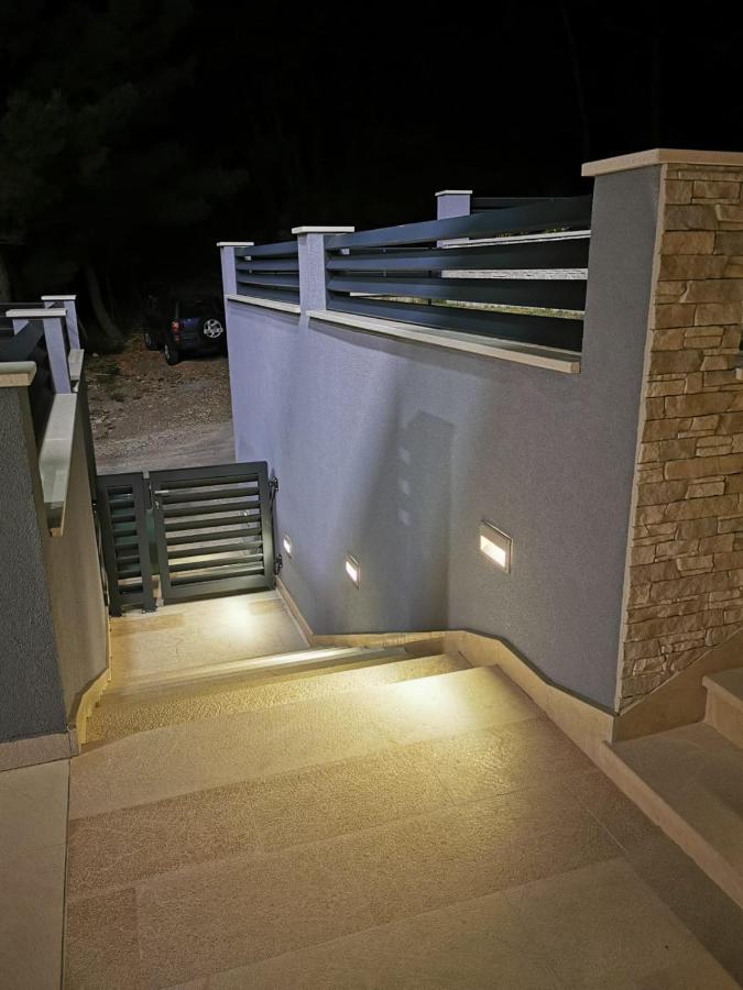 Villa La Vita Baška Voda Екстериор снимка